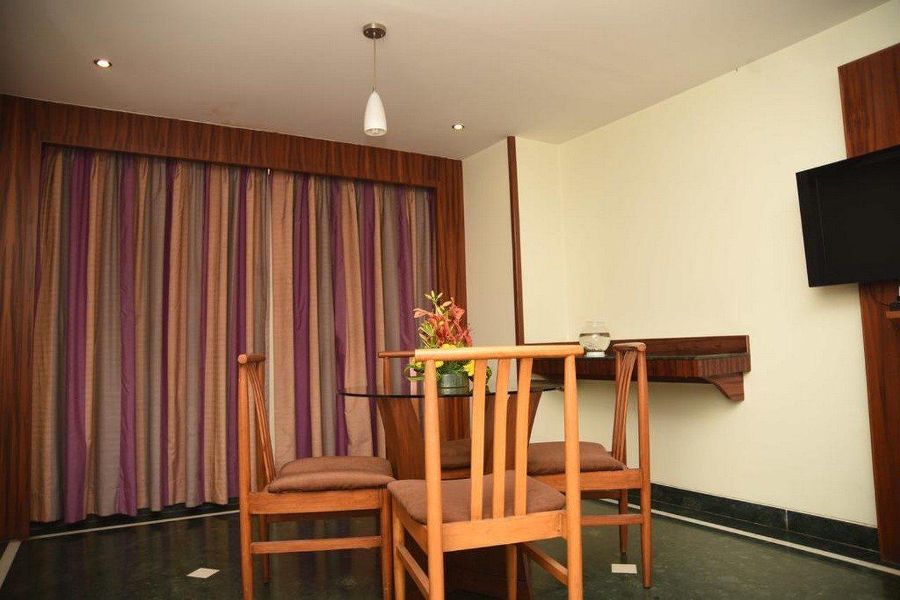 Hotel Maurya Bengaluru Zewnętrze zdjęcie