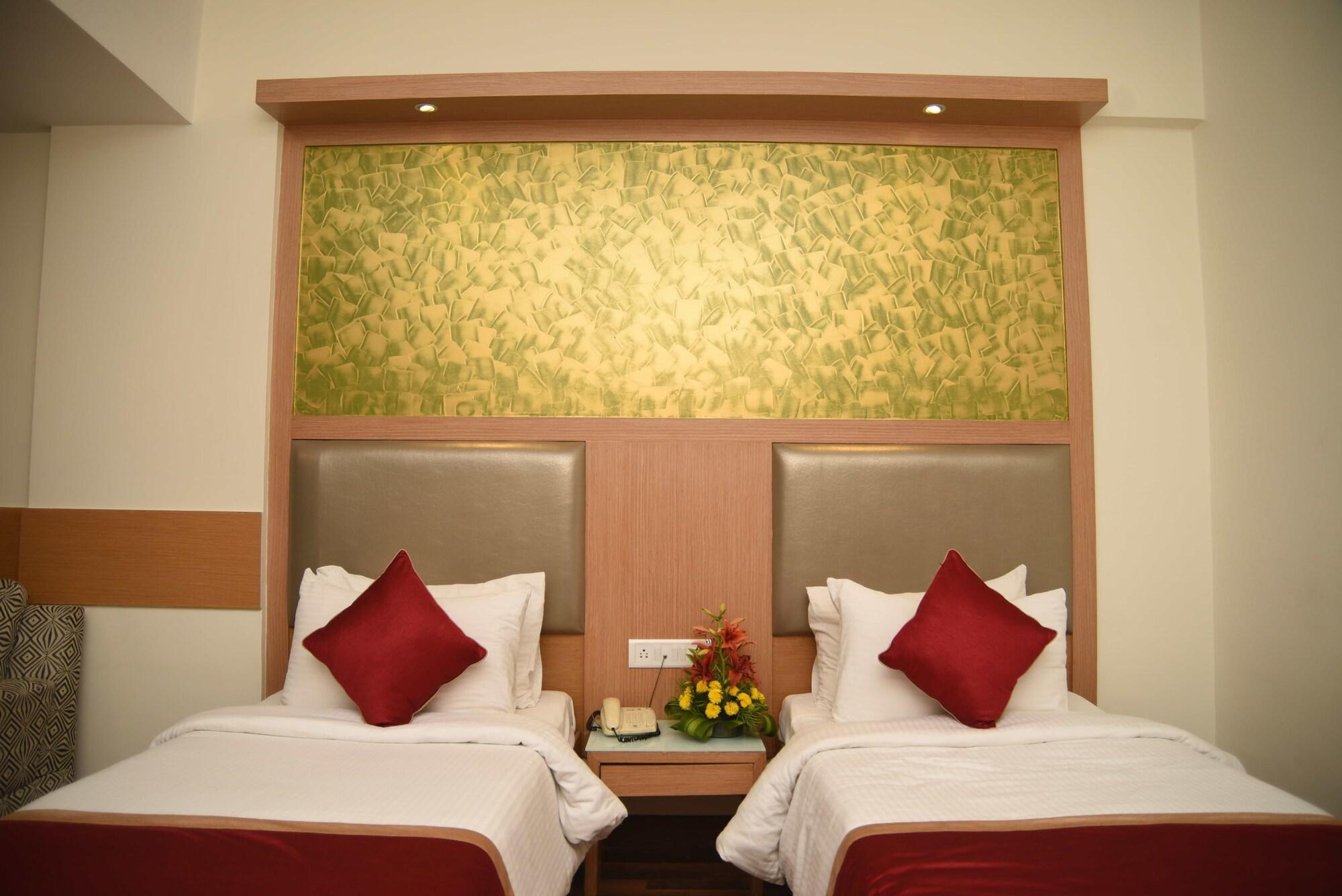 Hotel Maurya Bengaluru Zewnętrze zdjęcie