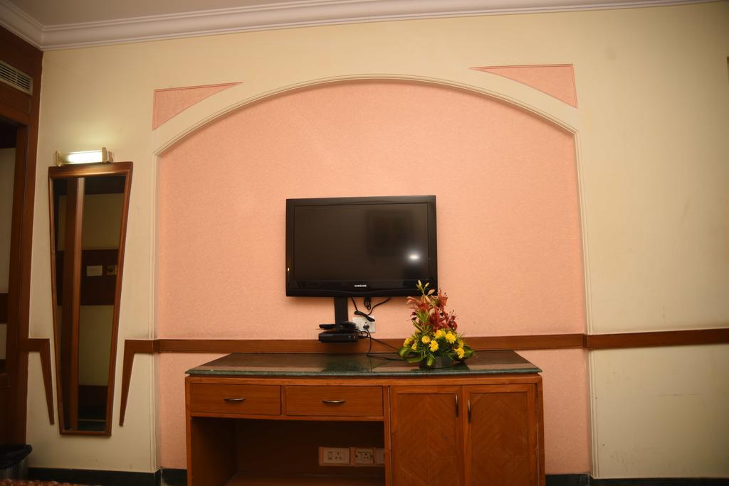 Hotel Maurya Bengaluru Zewnętrze zdjęcie