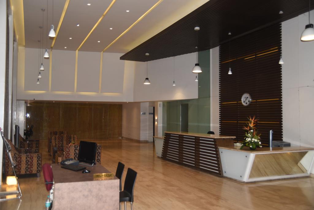 Hotel Maurya Bengaluru Zewnętrze zdjęcie