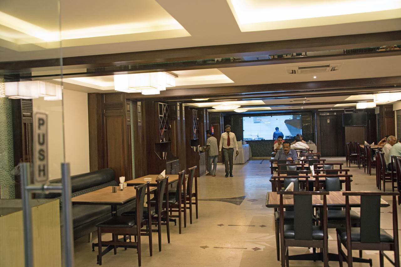 Hotel Maurya Bengaluru Zewnętrze zdjęcie